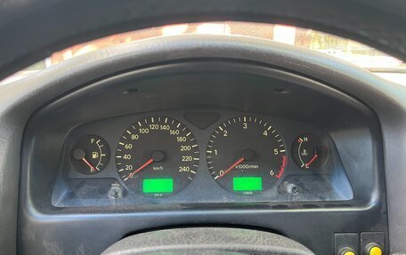 Toyota Avensis III рестайлинг, 1998 год, 320 000 рублей, 7 фотография
