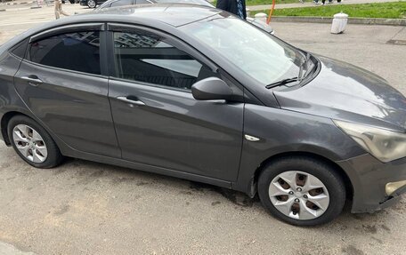 Hyundai Solaris II рестайлинг, 2015 год, 410 000 рублей, 6 фотография