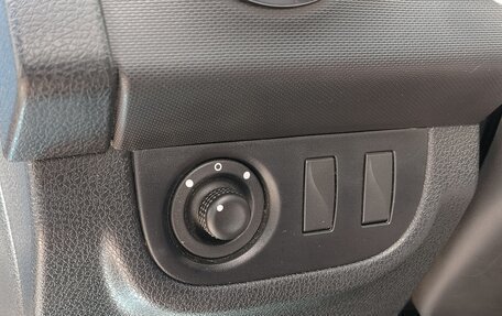 Renault Sandero II рестайлинг, 2019 год, 1 123 000 рублей, 8 фотография