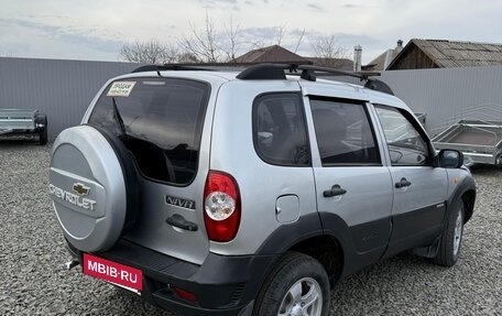 Chevrolet Niva I рестайлинг, 2010 год, 650 000 рублей, 5 фотография