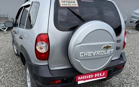 Chevrolet Niva I рестайлинг, 2010 год, 650 000 рублей, 4 фотография