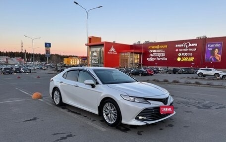 Toyota Camry, 2018 год, 2 750 000 рублей, 1 фотография