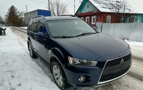 Mitsubishi Outlander III рестайлинг 3, 2011 год, 1 200 000 рублей, 1 фотография