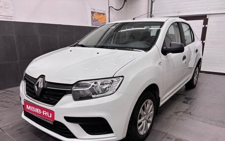 Renault Logan II, 2019 год, 800 000 рублей, 1 фотография