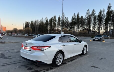 Toyota Camry, 2018 год, 2 750 000 рублей, 4 фотография