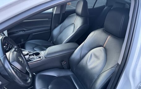 Toyota Camry, 2018 год, 2 750 000 рублей, 8 фотография