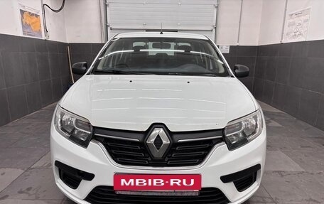 Renault Logan II, 2019 год, 800 000 рублей, 2 фотография