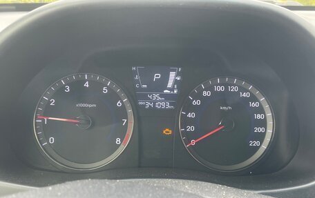 Hyundai Solaris II рестайлинг, 2013 год, 635 000 рублей, 10 фотография