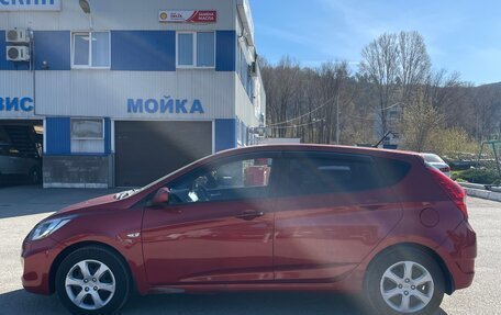 Hyundai Solaris II рестайлинг, 2011 год, 650 000 рублей, 4 фотография