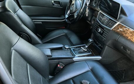 Mercedes-Benz E-Класс, 2010 год, 1 850 000 рублей, 4 фотография