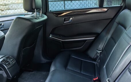 Mercedes-Benz E-Класс, 2010 год, 1 850 000 рублей, 3 фотография
