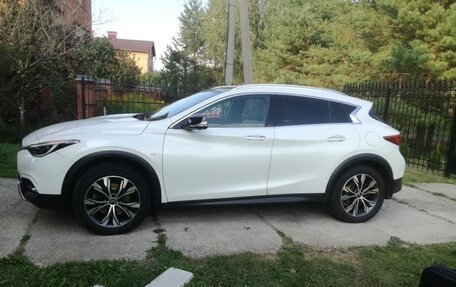 Infiniti QX30, 2016 год, 1 950 000 рублей, 2 фотография