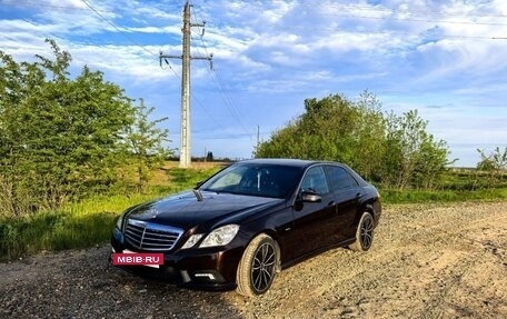 Mercedes-Benz E-Класс, 2010 год, 1 850 000 рублей, 10 фотография