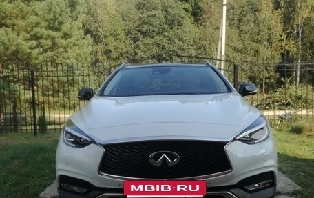 Infiniti QX30, 2016 год, 1 950 000 рублей, 5 фотография