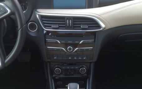 Infiniti QX30, 2016 год, 1 950 000 рублей, 12 фотография