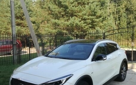 Infiniti QX30, 2016 год, 1 950 000 рублей, 7 фотография