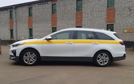 KIA cee'd III, 2019 год, 1 450 000 рублей, 2 фотография