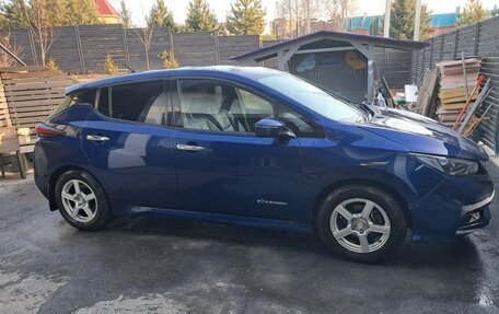 Nissan Leaf II, 2018 год, 1 450 000 рублей, 4 фотография