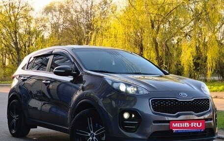 KIA Sportage IV рестайлинг, 2018 год, 2 000 000 рублей, 2 фотография