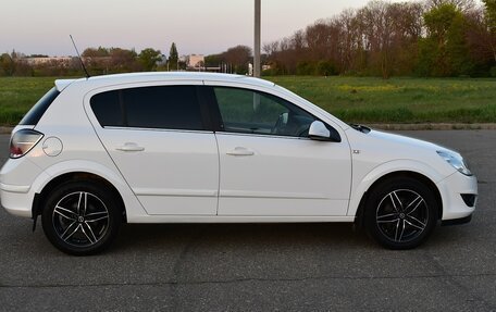 Opel Astra H, 2011 год, 700 000 рублей, 4 фотография