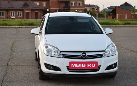 Opel Astra H, 2011 год, 700 000 рублей, 17 фотография