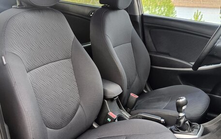 Hyundai Solaris II рестайлинг, 2011 год, 648 000 рублей, 12 фотография
