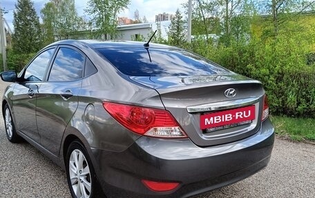 Hyundai Solaris II рестайлинг, 2011 год, 648 000 рублей, 7 фотография