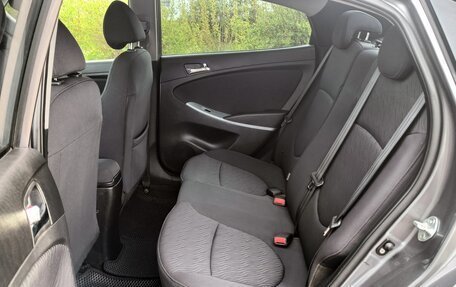 Hyundai Solaris II рестайлинг, 2011 год, 648 000 рублей, 20 фотография