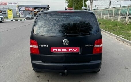 Volkswagen Touran III, 2005 год, 630 000 рублей, 6 фотография