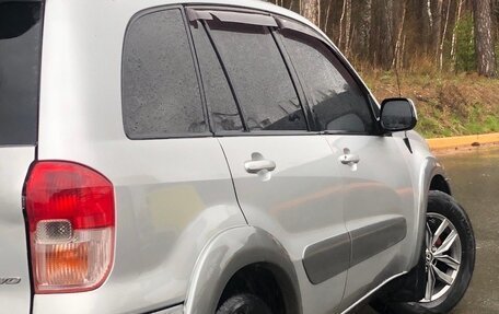 Toyota RAV4, 2001 год, 700 000 рублей, 8 фотография