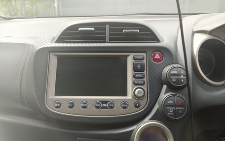 Honda Fit III, 2011 год, 710 000 рублей, 22 фотография
