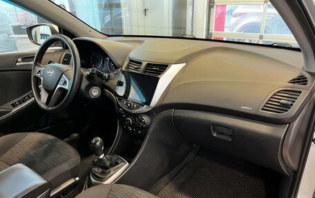 Hyundai Solaris II рестайлинг, 2016 год, 1 070 000 рублей, 9 фотография