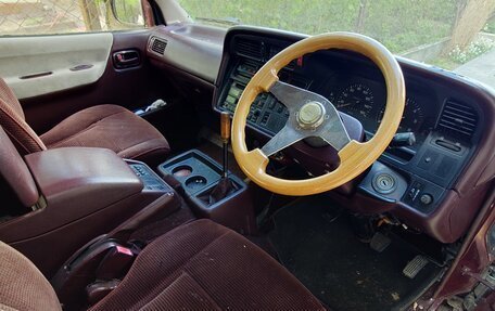 Toyota HiAce H100, 1993 год, 650 000 рублей, 4 фотография