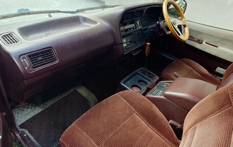 Toyota HiAce H100, 1993 год, 650 000 рублей, 14 фотография