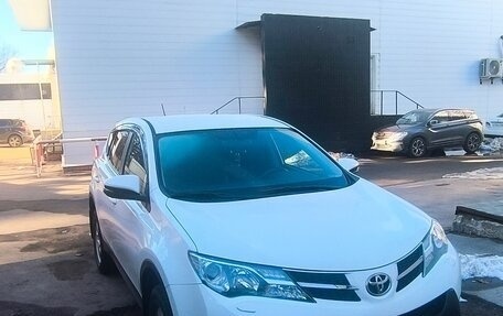 Toyota RAV4, 2015 год, 1 950 000 рублей, 7 фотография