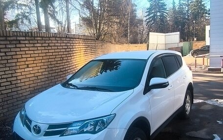 Toyota RAV4, 2015 год, 1 950 000 рублей, 10 фотография
