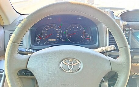 Toyota Land Cruiser Prado 120 рестайлинг, 2005 год, 2 260 000 рублей, 18 фотография