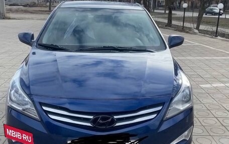 Hyundai Solaris II рестайлинг, 2016 год, 1 100 000 рублей, 3 фотография