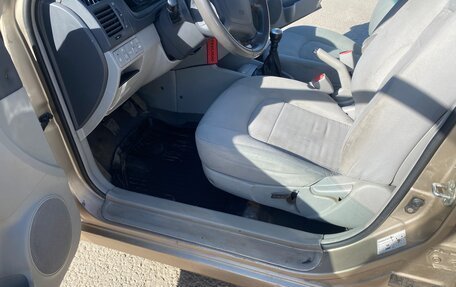 KIA Cerato I, 2007 год, 390 000 рублей, 21 фотография