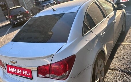 Chevrolet Cruze II, 2012 год, 635 000 рублей, 3 фотография