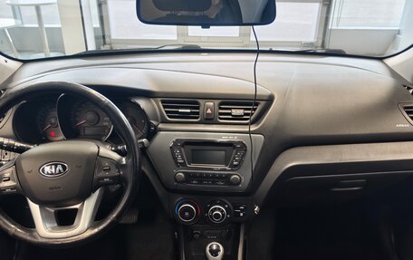 KIA Rio III рестайлинг, 2014 год, 789 000 рублей, 10 фотография
