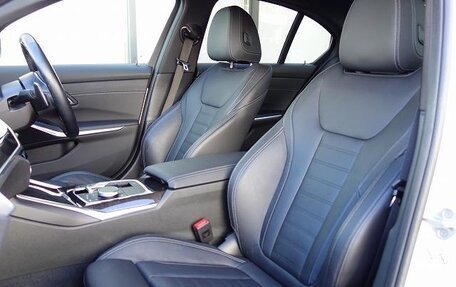 BMW 3 серия, 2022 год, 3 985 000 рублей, 11 фотография