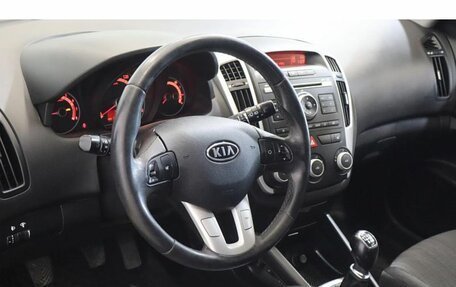 KIA cee'd I рестайлинг, 2011 год, 599 000 рублей, 6 фотография