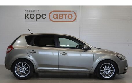 KIA cee'd I рестайлинг, 2011 год, 599 000 рублей, 4 фотография