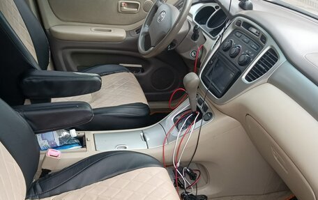 Toyota Highlander III, 2003 год, 1 500 000 рублей, 25 фотография
