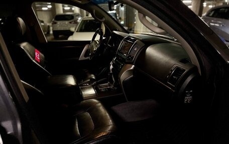 Toyota Land Cruiser 200, 2012 год, 3 500 000 рублей, 20 фотография