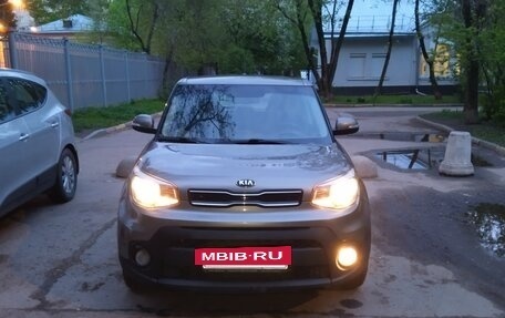 KIA Soul II рестайлинг, 2017 год, 1 300 000 рублей, 10 фотография