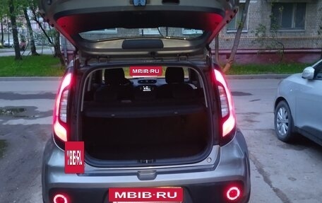 KIA Soul II рестайлинг, 2017 год, 1 300 000 рублей, 6 фотография