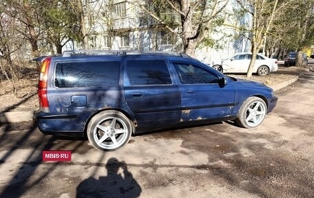 Volvo V70 III рестайлинг, 2001 год, 640 000 рублей, 3 фотография