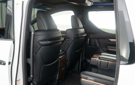 Toyota Alphard III, 2016 год, 4 490 000 рублей, 10 фотография